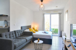 Bright studio with parking 5 min to the heart of Montpellier - Welkeys